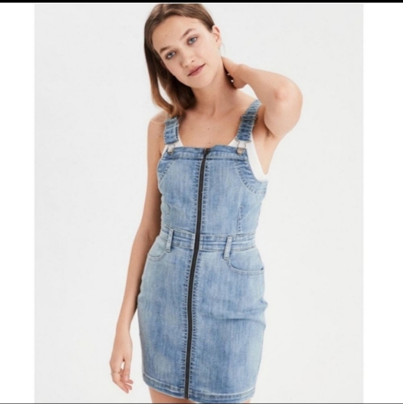AMERICAN EAGLE Sz 6 Blue Denim Jean Overall Mini Dress Front Zip Straps Stretch - Picture 2 of 14